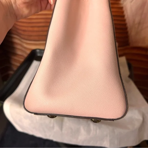 Michael Kors Cynthia Saffiano Leather Satchel, pastel Pink - Picture 10 of 16